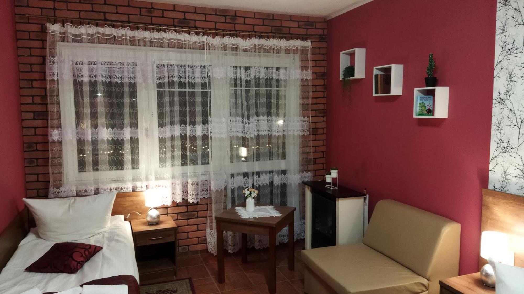 Pensjonat Zielone Wzgorze W Boleslawowie Stronie Slaskie Exterior photo
